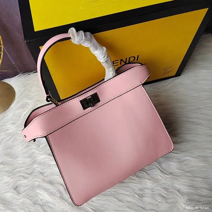 Vintage HOT Nappa ISeeU Peekaboo In Pink Leather Petite Fendi Bag 0326